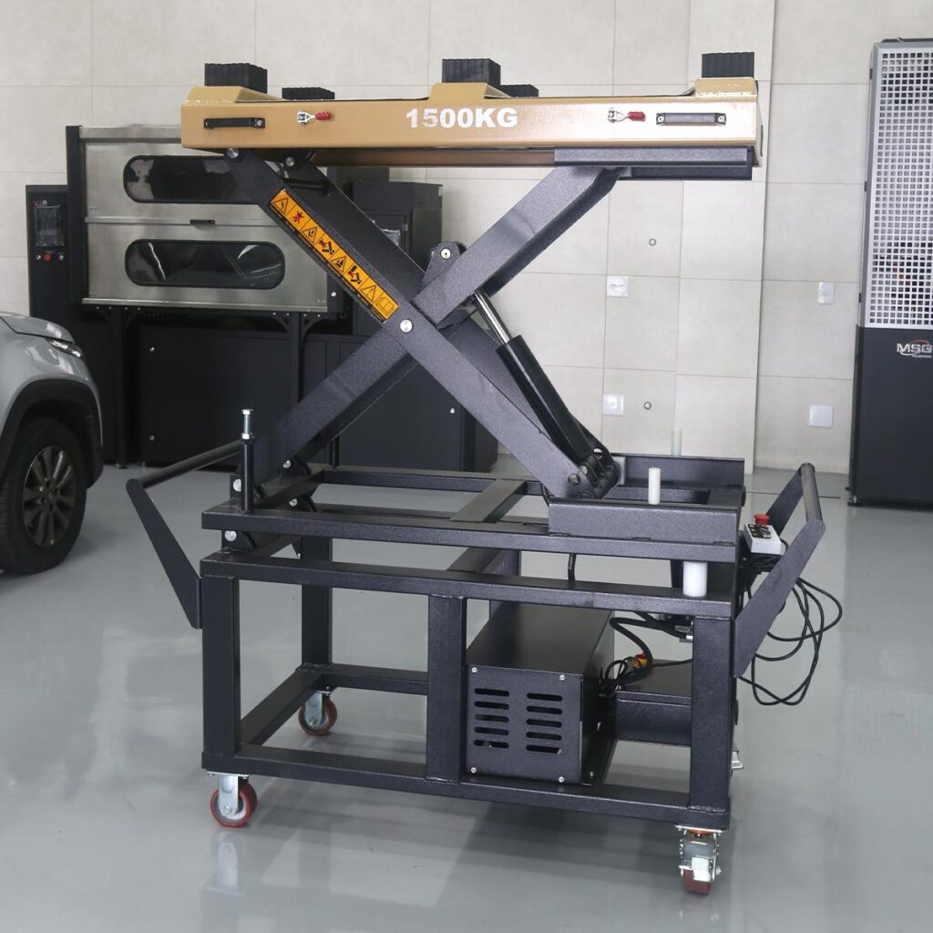 ELEVADOR ELETRO-HIDRÁULICO PARA PACOTES DE BATERIAS DE VEÍCULOS ELÉTRICOS THINKCAR TVL 515 — foto 5 de 6